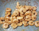 Gambar langkah 7 resipi Shiraca Pineapple Shrimp Boat.