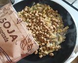 Foto del paso 4 de la receta: Berenjena rellena de soja texturizada