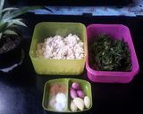 Foto langkah ke 1 dari resep Rolade Daun Singkong Tanpa Kukus.