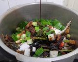 Foto langkah ke 4 dari resep Pindang Presto Ikan Mas ala Ma Ecot (resep 2).