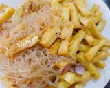 A picture of step 5 of Bún Trộn Mắm Nêm (Hue-Style Noodle Salad).