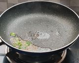 A picture of step 5 of Aloo makhana peanuts falihaar.