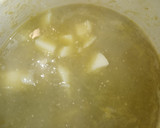 Foto del paso 4 de la receta: Pechugas de pollo en salsa verde con papas