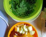 Foto langkah ke 1 dari resep Jus Kelor, Nanas, Timun, dan Kurma.