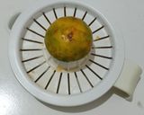 Foto langkah ke 4 dari resep Es Jeruk Biji Selasih.