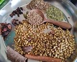 A picture of step 1 of Chettinad masala.