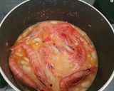 Foto del paso 3 de la receta: Alubias con calamares y gambas