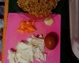 Foto langkah ke 2 dari resep Mie Goreng Sederhana.