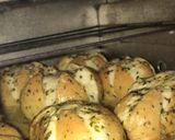 Foto langkah ke 8 dari resep Korean Garlic Cheese Bread (cream cheese home made).