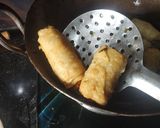 पोटैटो रोल मैगी मसाला ट्विस्ट (potato roll maggi masala twist recipe in Hindi) रेसिपी चरण 6 फोटो