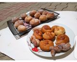A picture of step 2 of Doughnut.