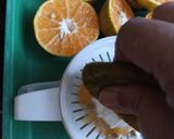 Foto langkah ke 4 dari resep Es Jeruk Selasih.