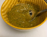 Foto del paso 3 de la receta: Ensalada de tomate, pesto a mi manera y pipas