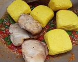 Foto langkah ke 3 dari resep Panggang Cucut Bumbu Merah.