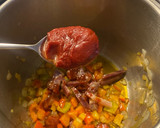 Foto del paso 4 de la receta: Oreja en salsa