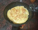 Foto del paso 2 de la receta: Bocadillo de tortilla de papas chips con pavo y salsa de tomate