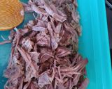Foto del paso 1 de la receta: Nopalitos con pescuezo de res y salsa de tortilla