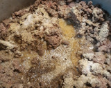 A picture of step 1 of Cabbage with Beef and Potatoes.