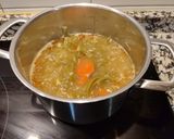 Foto del paso 3 de la receta: Cintas de espinacas con caldo de guisado pollo día anterior