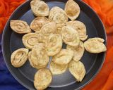 A picture of step 11 of Farsi (Crispy) Poori Or Lachha Poori.