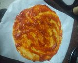 Foto del paso 1 de la receta Pizza doble jamón, aceitunas negras, cebolla frita y tomate seco