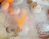 Une image de l'étape 4 de Noix de Saint Jacques poêlées et flambées au Pineau des Charentes.