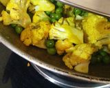 A picture of step 3 of Cauliflower pea veg.