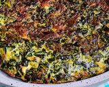 Foto del paso 6 de la receta: Tortilla de acelga ☺️ un clásico con el plus de ensalada de pencas