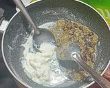 A picture of step 3 of Fig Bottle Gaurd Rabdi.