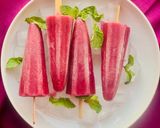 A picture of step 7 of Falsa Popsicles.