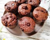 Foto langkah ke 4 dari resep Chocolate Muffin with Oreo (sy pakai chocochip) no mixer.