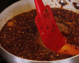 Foto langkah ke 5 dari resep Resep Chili Oil Ala Chinese Resto, Cocok Untuk Dim Sum & Gorengan.