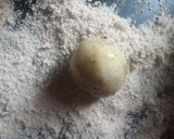 Foto del paso 3 de la receta: Bombas de papa rellenas con queso 😁