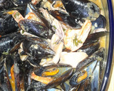 Foto del paso 10 de la receta: Guiso marinero con calamar, gambón y mejillones