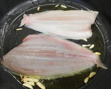 Foto del paso 1 de la receta: Lenguado al Vino