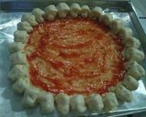 Foto langkah ke 11 dari resep Cheesy Bites Pizza | Pizza dgn pinggiran keju.