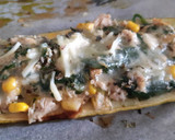 Foto del paso 8 de la receta: Barquitas de calabacín rellenas de pollo y espinacas
