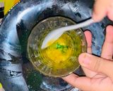 A picture of step 2 of Orange lemonade.