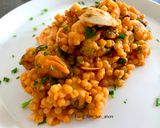Foto del passaggio 6 della ricetta Fregola risottata ai frutti di mare