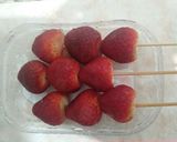 Foto langkah ke 2 dari resep Strawberry Candy.