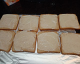 Foto del paso 1 de la receta: Sándwich con bechamel y huevo frito