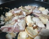 Foto del paso 3 de la receta: Pavo con salsa de Nata y Almendras