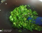 A picture of step 3 of Methi besani.
