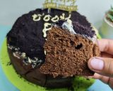 Foto langkah ke 6 dari resep 260. Bolu Coklat Toping Tiramisu oreo.