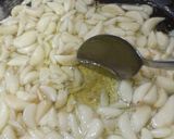 A picture of step 2 of Garlic pickle.