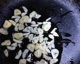 Foto del paso 2 de la receta: Salsa de pimentón y ajo