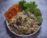 Foto langkah ke 7 dari resep Nasi Goreng Hongkong.