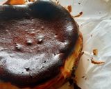 Foto langkah ke 6 dari resep Basque Burnt Cheesecake.
