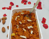ஆரஞ்சு வண்ண கேரட் அல்வா ரெசிபி ஸ்டேப் 4 புகைப்படம்