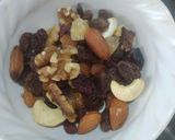A picture of step 1 of Dry fruits banana ice cream.
